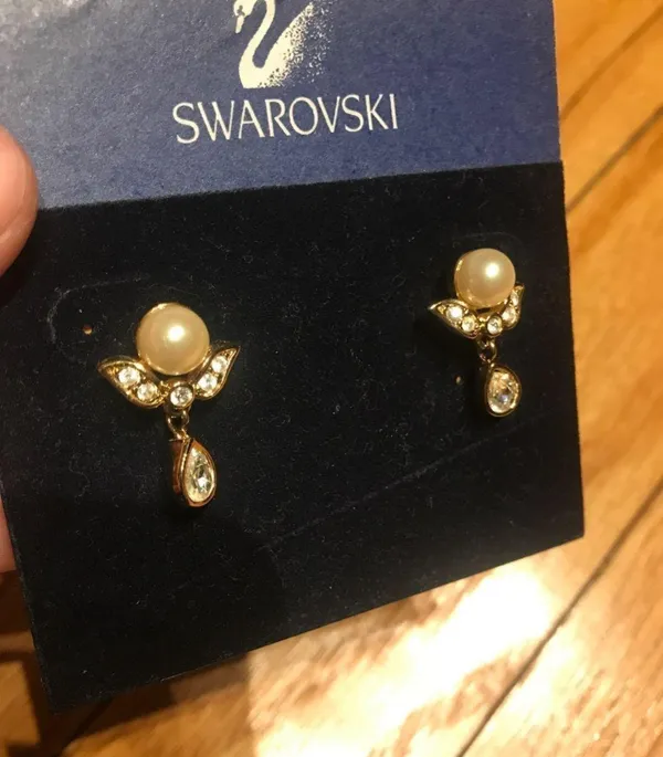 Swarvoski Pearl Angels Earrings Vintage Coquette - Image 8