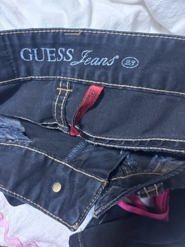 Guess lowrise jeans - Image 4