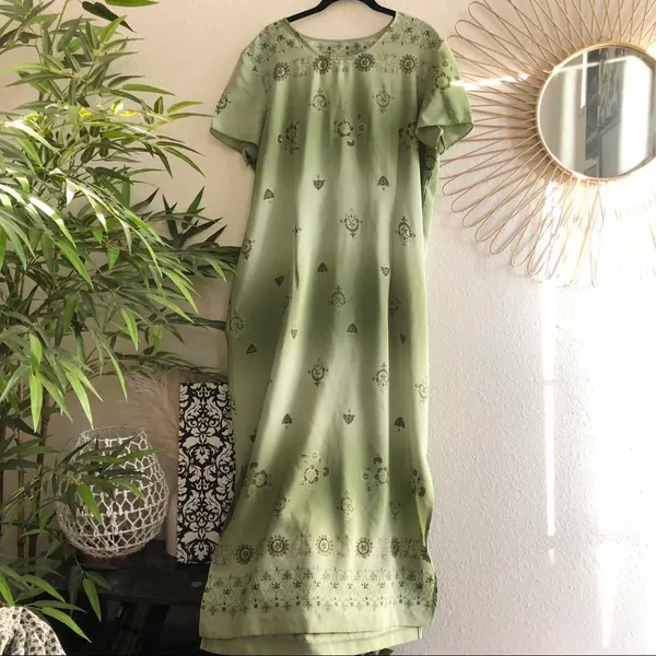 VTG vintage long maxi green stunning a-line tie back dress short sleeve beading details - Image 3