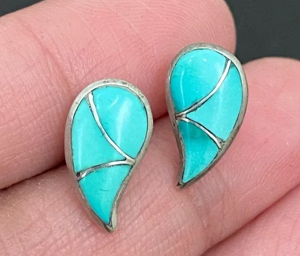 Sterling Silver Vintage STR.SII Turquoise Inlay Comma Teardrop Post Earrings - Image 5