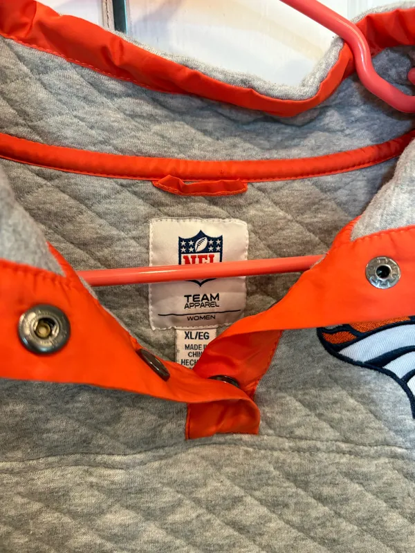 Denver Broncos NFL Sweatshirt - Image 2