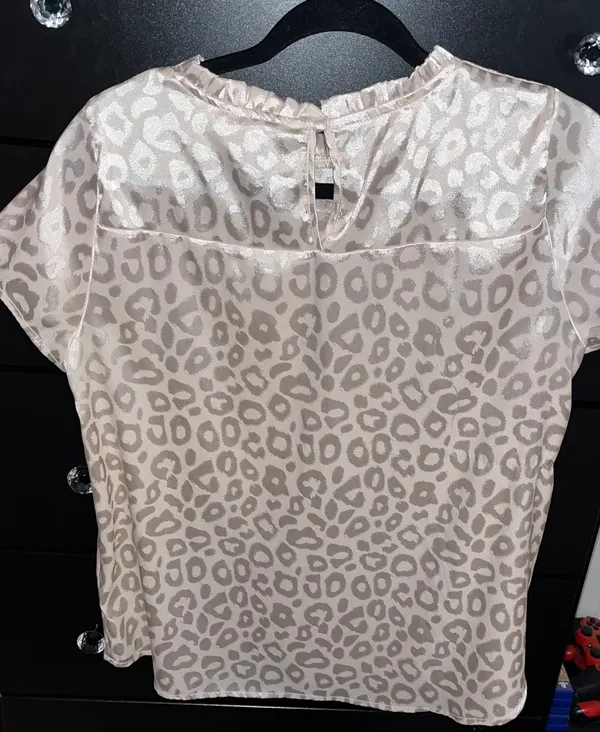 Savanna Jane Shimmery leopard print top - Image 2