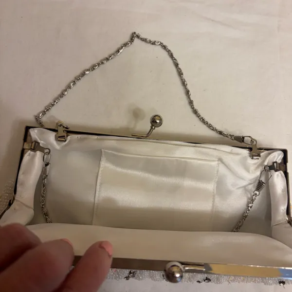 Chic Cream Beaded Clutch White - Image 11