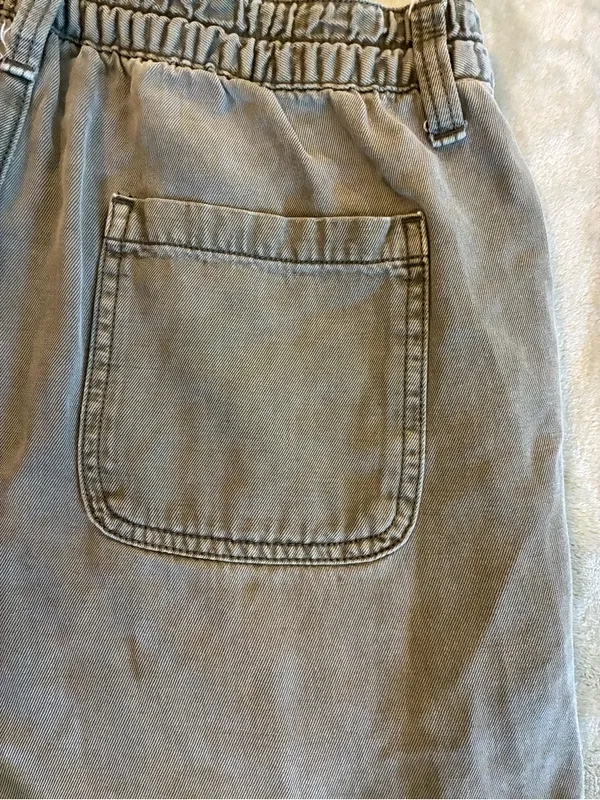 Aerie Brand Casual Frayed Hem Women's Shorts - Olive Size Small - Image 6