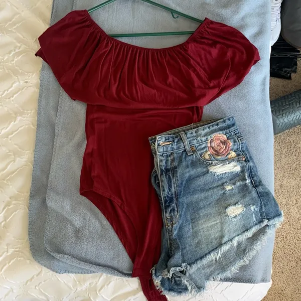 Forever 21 Maroon off the shoulder body suit - Image 3