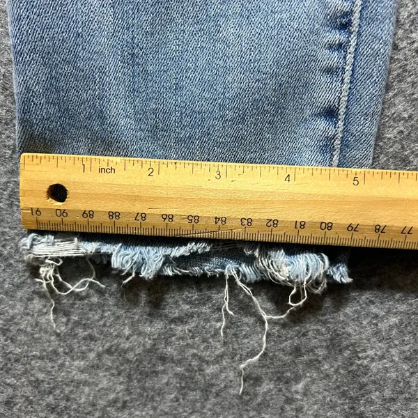 Levis 721 High Rise Skinny Jeans Distressed Ripped Light Wash Size‎ 30 Raw Hem - Image 4