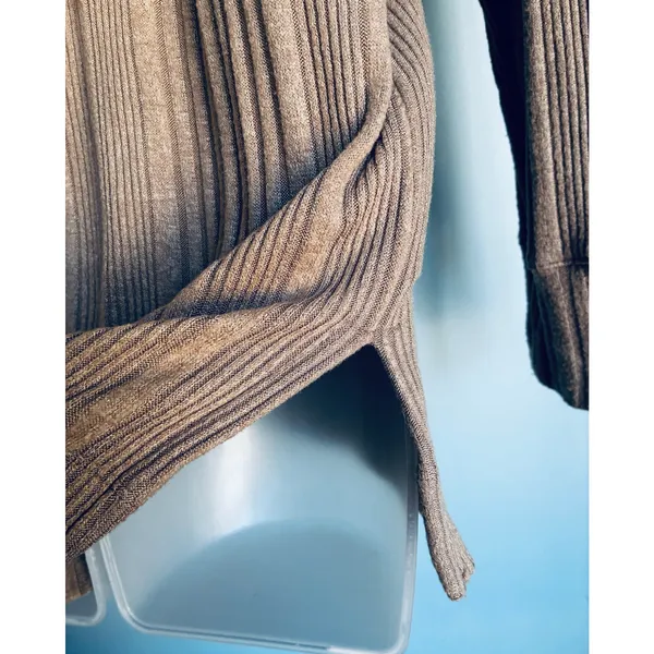 Andrew Marc Lightweight Sweater Dark Tan Small - Image 7