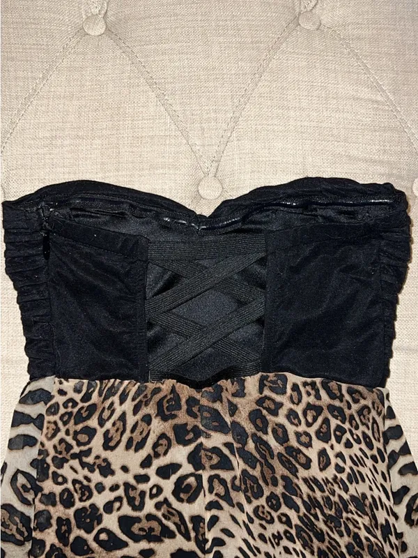 Windsor Leopard Print Asymmetrical High-Low Skirt in Brown and Black - Image 4
