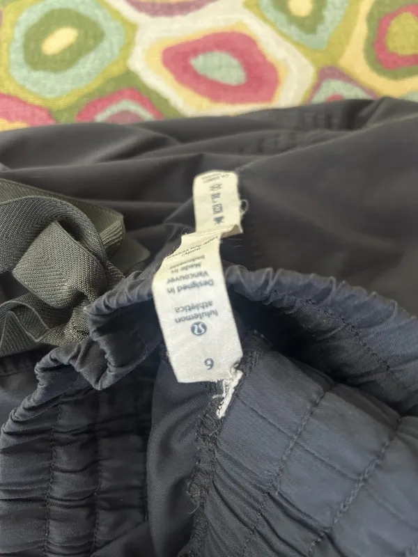 Lululemon joggers - Image 3