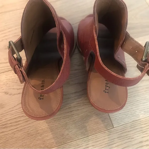 Frye Chestnut Brown Sling Back peep toe Chunky Leather Heels - Image 6