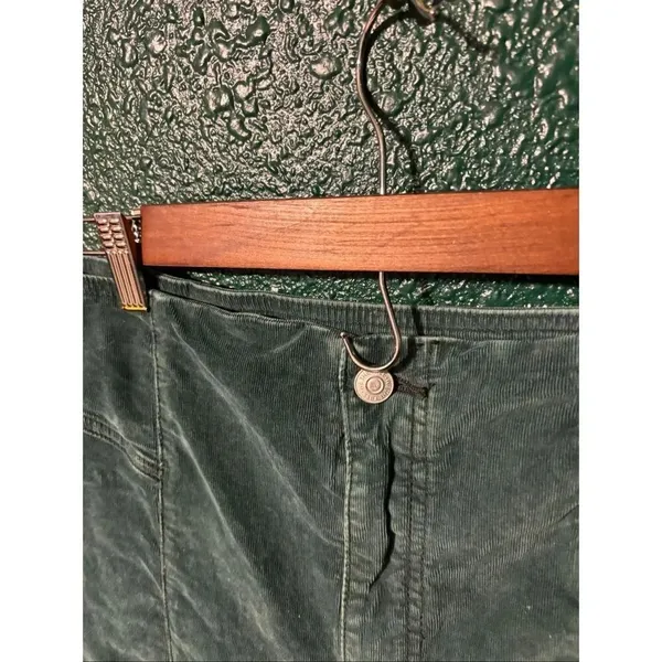 Free People Green High Rise Corduroy Flared Pants Sz 28 - Image 3