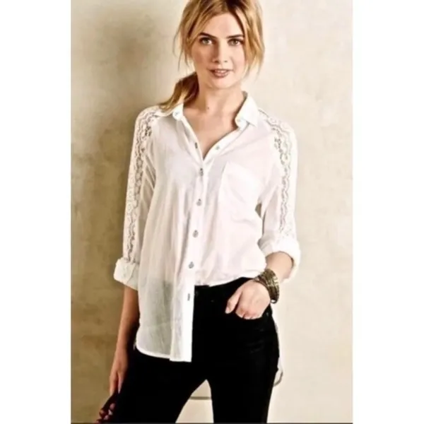 Anthropologie HOLDING HORSES White Lace Sleeve Buttondown‎ Shirt Top Lacey Small - Image 4