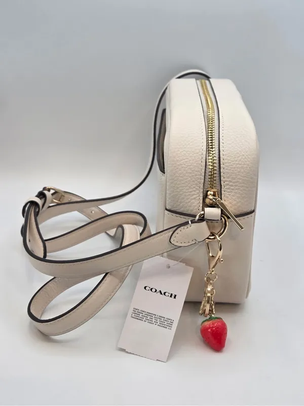 Coach camera bag Jamie Strawberry NWT ! Grab this now - Image 8