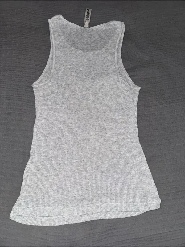 SKIMS Madewell Light Gray Ribbed Scoop Tank Top - Image 2