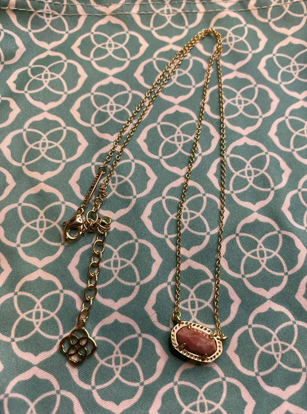 Kendra Scott Pink Pendant Eliza Necklace - Image 2