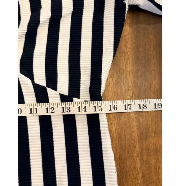 Lea & Viola Black White Striped Wide Leg Jumpsuit Twist Front V‎ Neck Size Large - Image 12