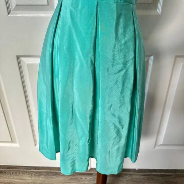 Amanda Uprichard silk green V neck sleeveless dress - Image 4