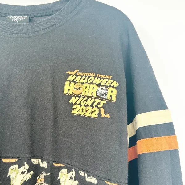 Universal Studios Womens HHN 2022 Spooky Core Halloween‎ Spirit Jersey Size S - Image 2