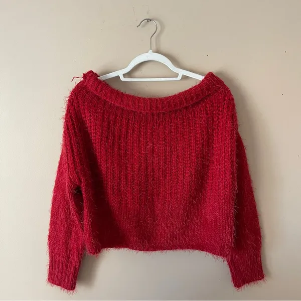 WISHFUL THINKING Red Chenille Eyelash Knit Chunky Off Shoulder Sweater - Sz S/M - Image 8