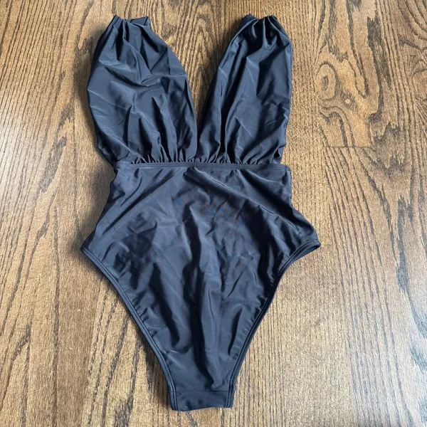 Cupshe Womens Solid Black One Piece Deep V High Cut Leg Swim Suit Size Small - Image 2