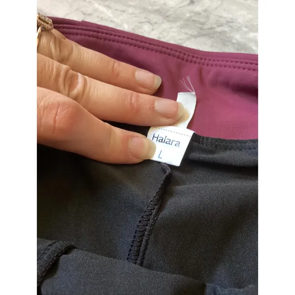 Halara NWOT Burgundy Button Front Athletic Skort with Pockets Womens L Wine Red - Image 4