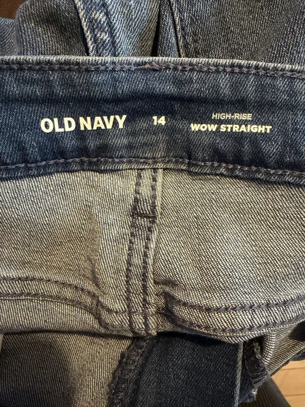 Old Navy Straight Leg High-Rise Jeans - Image 3