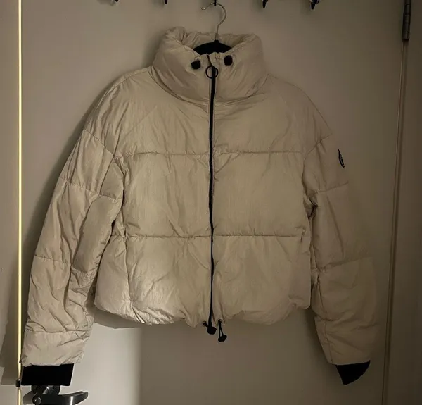 ZARA NWT oyster white water repellent puffer jacket - Image 2