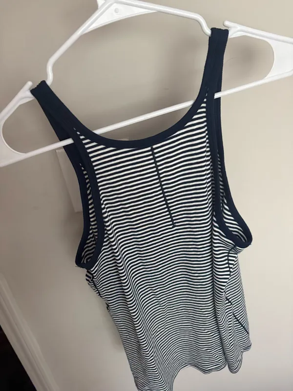 Hold Tight Lululemon Tank - Image 3