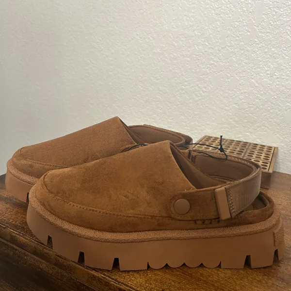 Cliffs by WHITE MOUNTAIN Women’s Suede Platform Clog in Brown - Image 3