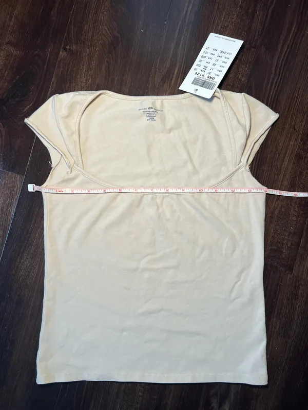 NWT Brandy Melville Ella Top - Image 4
