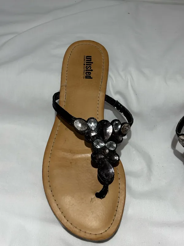 Unlisted embellished thong sandals  Size 9 - Image 4