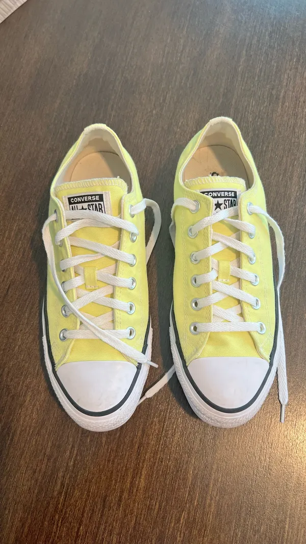 Yellow converse - Image 2