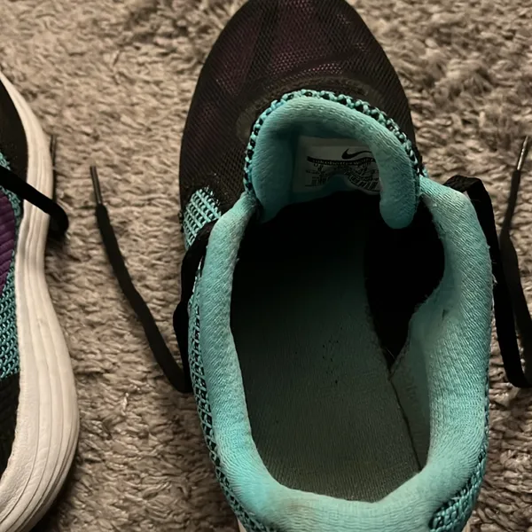 Blue and black Nike revolution 3 shoes - Image 6