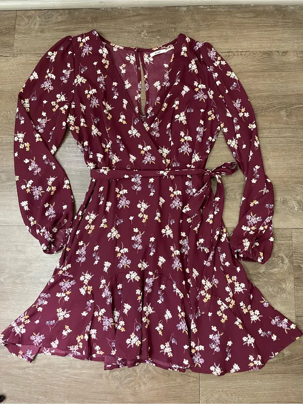 Mi Ami Long Sleeve Floral Mini Dress Size M Maroon Surplice Tie Waist Boho Chic - Image 9