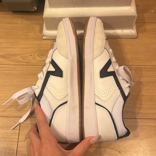 Vans comfy sneakers - Image 5
