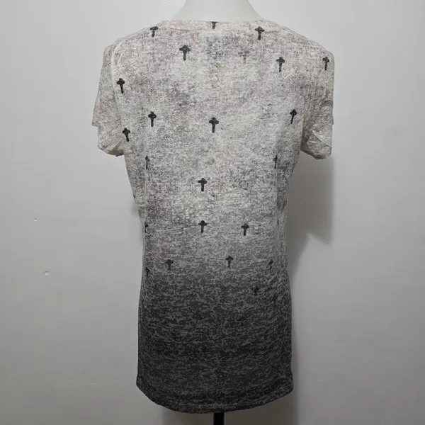 Daytrip Gray Burnout Cross Scoopneck Short Sleeve Tee Size Large - Image 5
