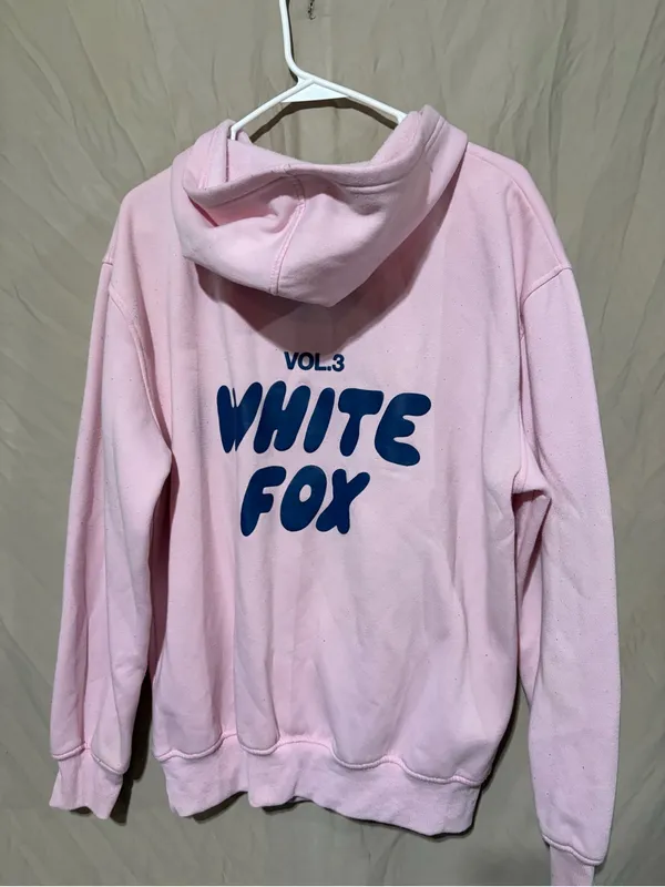 White fox sweatshirt - Image 4
