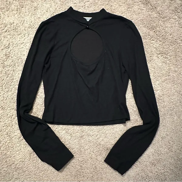 Princess Polly Cut Out Crop Top - Image 2