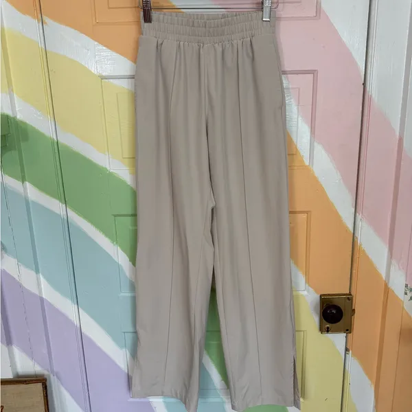 Abercrombie & Fitch Wide Leg Elastic Waist Pants in Light Taupe Sz XS 💚🍄 - Image 2