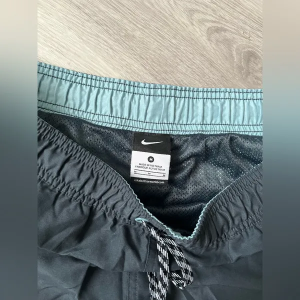 NIKE Gray‎ and pink womens Shorts - Image 2