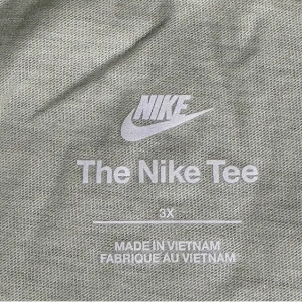 Nike Women’s Short Sleeve T-Shirt - Image 5