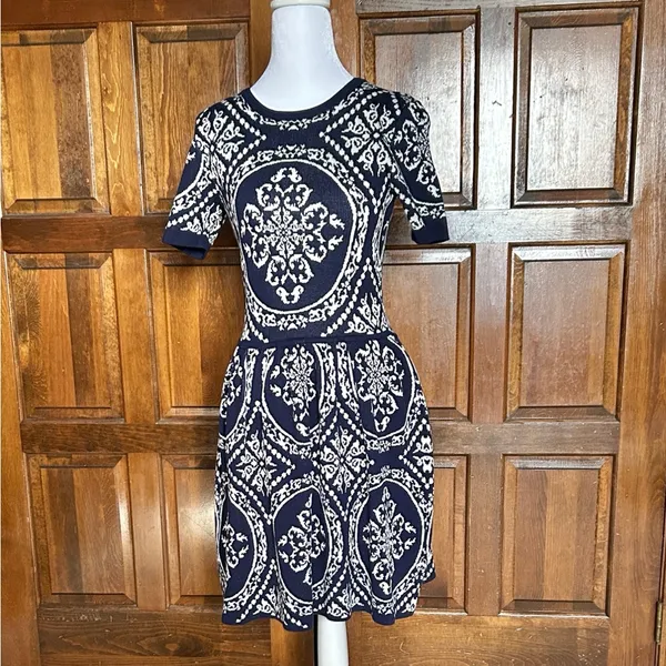 Romeo & Juliet Couture Damask Knit‎ Skater Sweater Dress Navy Blue White XS - Image 4