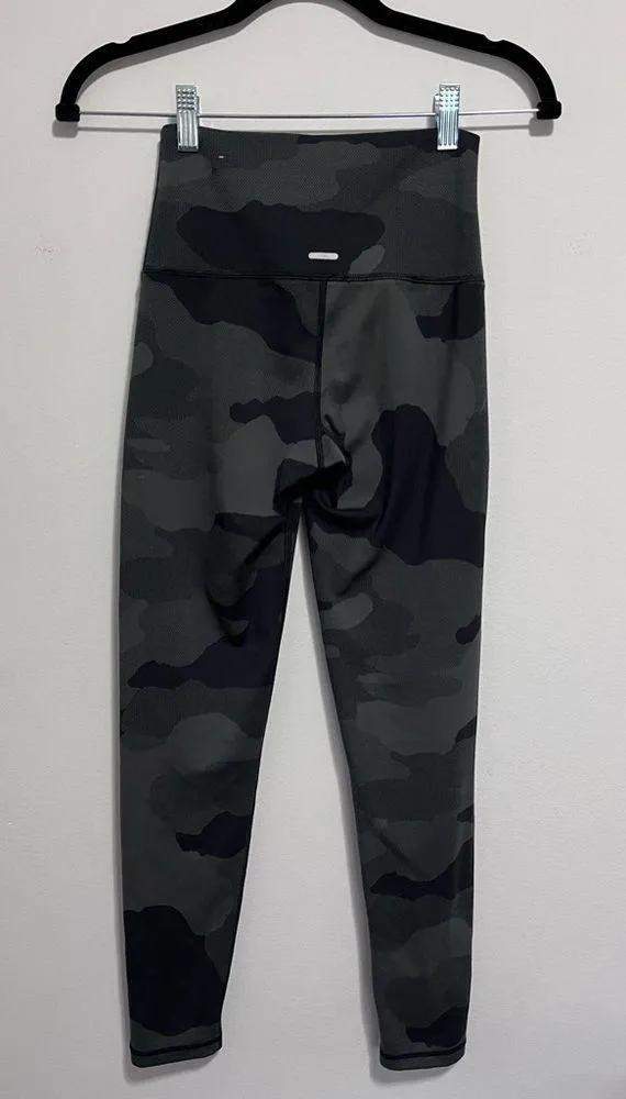 AERIE CHILL PLAY MOVE Camo Leggings 26” Women’s Pants Sz Small. EUC - Image 5