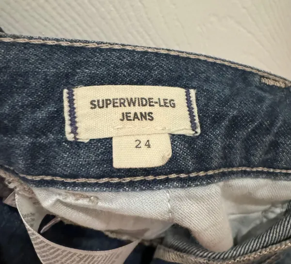 Madewell Superwide-Leg Jeans in Elinwood Wash - Image 8