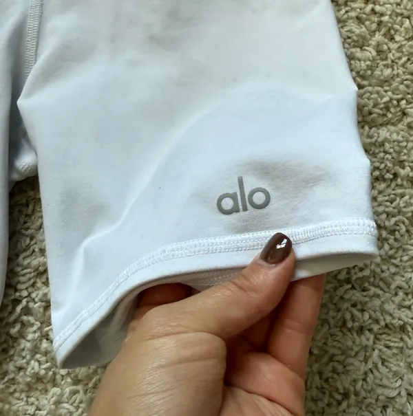 Alo Yoga Airbrush High-Waisted Biker Shorts - Image 6