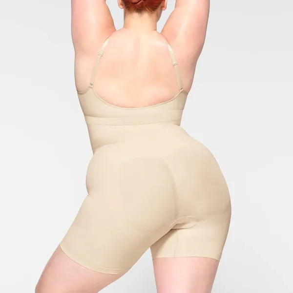 Skims Seamless Sculpt Mid‎ Thigh Short size XL - Image 2
