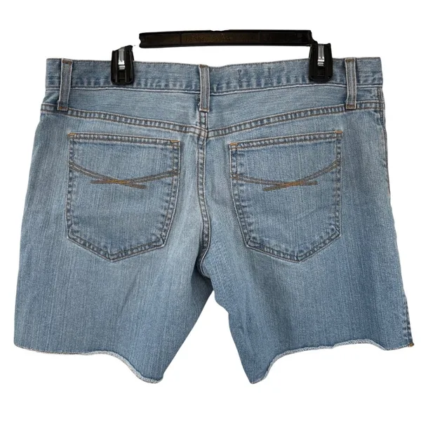Gap 1969 Boyfriend Denim Shorts 30/10 Split Hem Used - Image 2