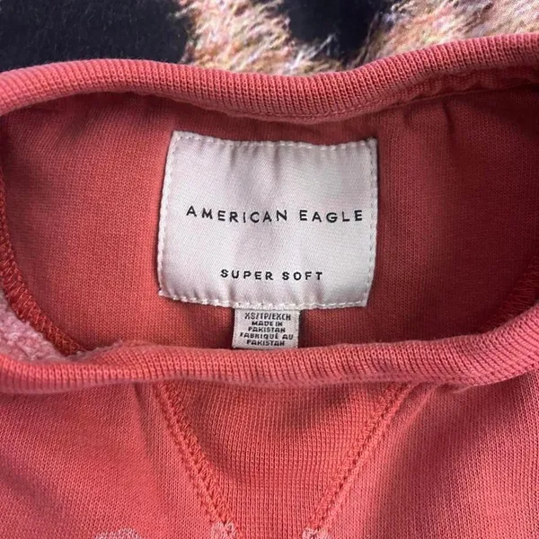 American-eagle Women's Pink and Red Sweatshirt - Image 2
