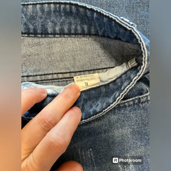 Women’s Distressed Jeans Size XL - Image 2