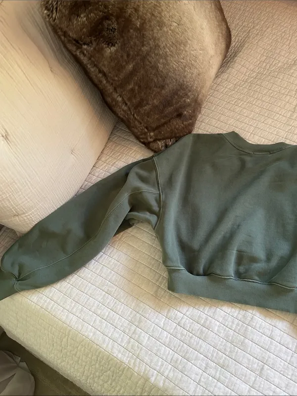 OFFLINE By Aerie Throw-Back green Cropped V Neck Sweatshirt XS oversized - Image 10